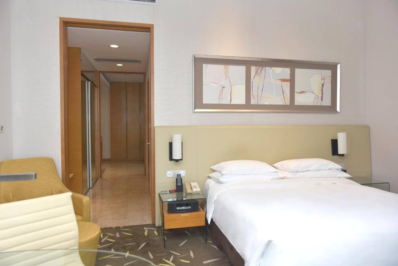 Crowne Plaza Zhongshan Wing On City By Ihg מראה חיצוני תמונה